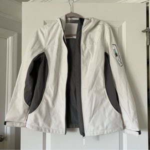 Free Tech Zip Up Winter Jacket in Arctic White Combo